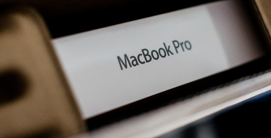 ما الذي يميز MacBook Pro الجديد للمصممين؟